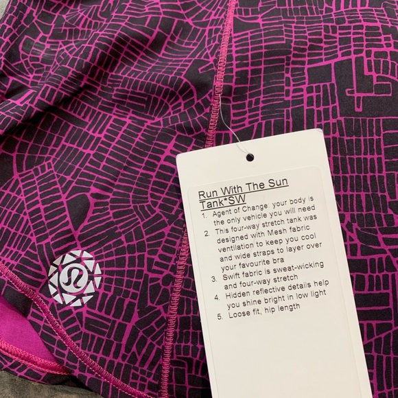 Lululemon Run With The Sun Tank - SeaWheeze 2019 - Picture 3 of 3